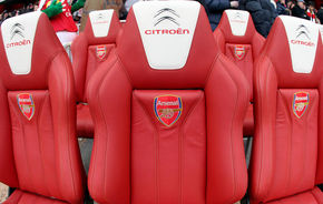 Citroen a desenat scaune noi pentru banca de rezerve a echipei Arsenal Londra
