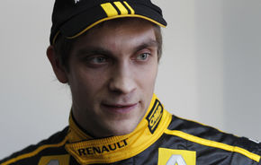 Petrov, in pericol sa piarda locul la Renault