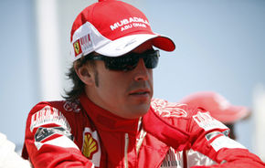 Alonso: "Opt piloti lupta pentru titlu in 2010"