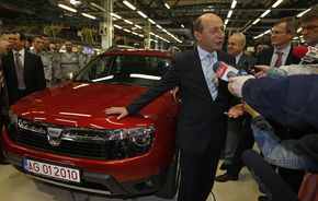 Traian Basescu a primit astazi un Dacia Duster unicat