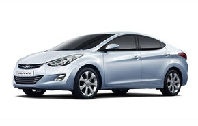 OFICIAL: Noul Hyundai Elantra ataca Fluence si Cruze