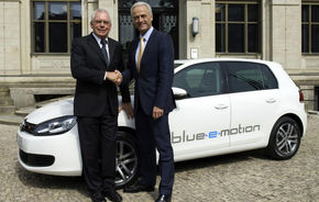 Primul VW Golf electric: blue-e-motion