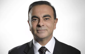 Carlos Ghosn a fost reales in functia de presedinte al Renault-Nissan