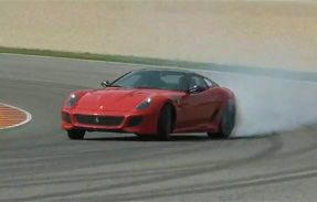 VIDEO: Noul Ferrari 599 GTO suna incredibil in testul Autocar