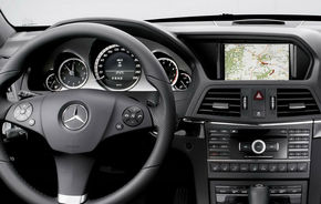 Mercedes va oferi hărţi GPS gratuit pentru modelele sale timp de trei ani