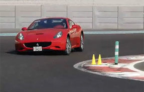 VIDEO: O sesiune de drifturi cu Ferrari California
