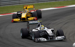 Renault crede că va depăşi Mercedes GP în curând