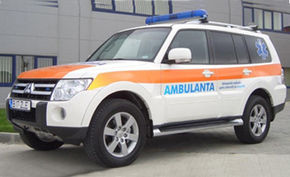 Mitsubishi Pajero este disponibil şi ca ambulanţă în România