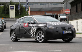 FOTO EXCLUSIV* : Imagini spion cu noul Opel Astra GTC