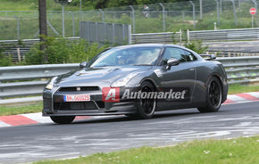 FOTO EXCLUSIV*: Nissan testează GT-R facelift pe Nurburgring