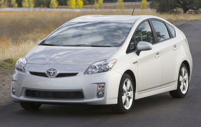 Toyota a vândut peste 2.5 milioane de hibrizi