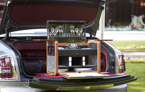 Rolls Royce îşi invită clienţii la picnic
