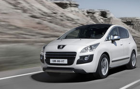 OFICIAL: Peugeot 3008 Hybrid4 de serie promite 3.8 litri/100 km
