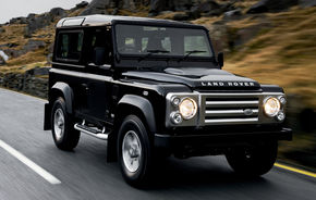 Land Rover va lansa un nou Defender peste patru ani
