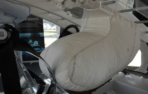 TRW a inventat airbag-ul amplasat în plafon
