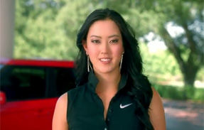 VIDEO: Kia Soul se promovează cu ajutorul unei jucătoare de golf
