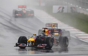 Webber şi Vettel nu renunţă la titlul mondial
