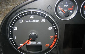 Primele imagini cu volanul şi bordul lui Audi RS3