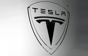 Panasonic investeşte 30 de milioane de dolari în Tesla pentru a crea un SUV electric