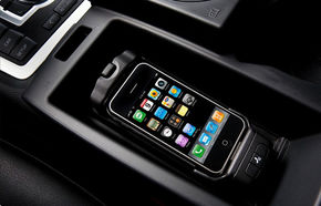 Audi introduce o aplicaţie pentru clienţii săi care deţin iPhone