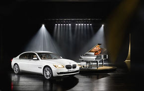 BMW Seria 7 Composition preia din eleganţa unui pian clasic