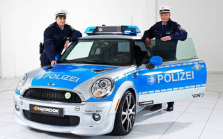AC Schnitzer a modificat un Mini E pentru poliţia germană