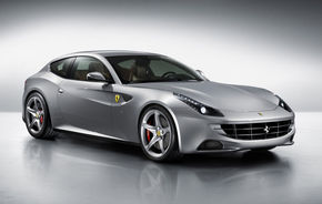 FOTO: O nouă imagine oficială cu Ferrari FF
