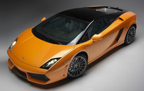 Lamborghini a dezvăluit în Qatar noul Gallardo LP 560-4 Bicolore