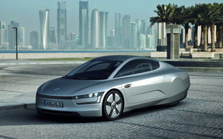Volkswagen: XL1, conceptul care consumă 0.9 litri/100 km, vine în serie în 2013
