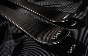 Audi şi Head prezintă un set de schiuri din fibră de carbon