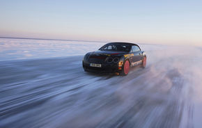VIDEO: Un Bentley a doborât recordul de viteză pe gheaţă: 330.7 km/h!