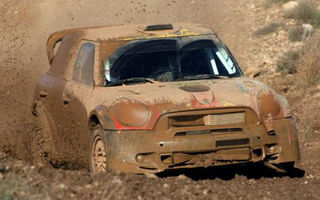 VIDEO: Sordo şi Meeke au testat noul Mini WRC în Franţa