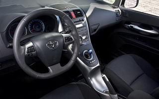 Test drive Toyota Auris HSD (2010) - Poza 18