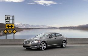 Jaguar face un recall în SUA pentru modelele XK şi XF