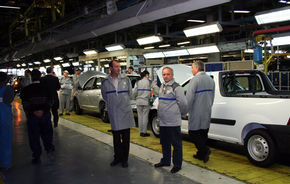 Dacia opreşte producţia în perioada 22 aprilie - 2 mai