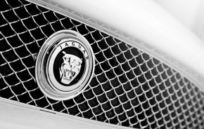 Jaguar ar putea lansa un SUV, rival pentru BMW X5
