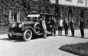 Skoda aniversează 85 de ani de la primul său automobil cu săgeata înaripată