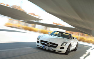 Oficial: Mercedes-Benz prezintă SLS AMG Roadster