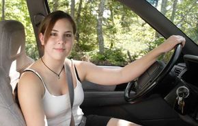 Zece sfaturi utile pentru părinţii şoferilor adolescenţi