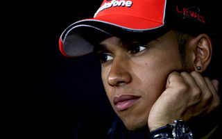 Hamilton: "Cui îi pasă ce spun Mansell şi Villeneuve?"