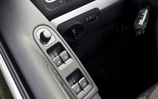 Test drive Volkswagen Golf Cabriolet (2011-2013) - Poza 33