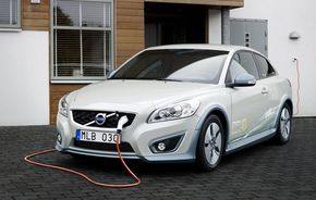Volvo anunţă trei concepte electrice