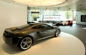 McLaren începe expansiunea: primele showroom-uri deschise în Germania