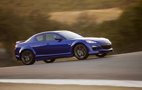 Mazda opreşte producţia lui RX-8