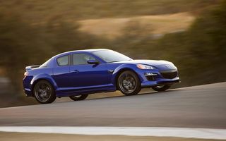 Mazda opreşte producţia lui RX-8