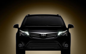 Toyota Avensis facelift - primul teaser oficial
