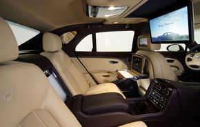 Imagini cu noul interior futurist al luxosului Bentley Mulsanne