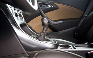 Test drive Opel Astra Sports Tourer (2010-2012) - Poza 31