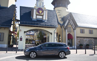 Test drive Opel Astra Sports Tourer (2010-2012) - Poza 12