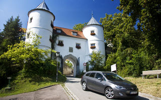 Test drive Opel Astra Sports Tourer (2010-2012) - Poza 8
